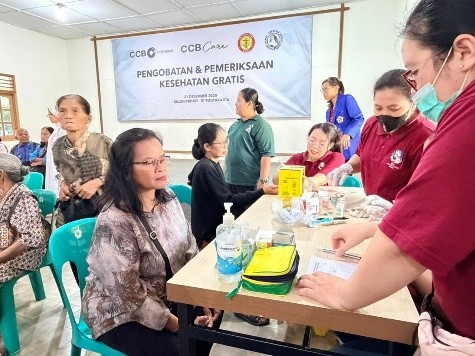 Pengobatan dan Pemeriksaaan Gratis kepada lansia dan masyarakt sekitar di daerah  Boro, Kulon Progo, Jawa Tengah.